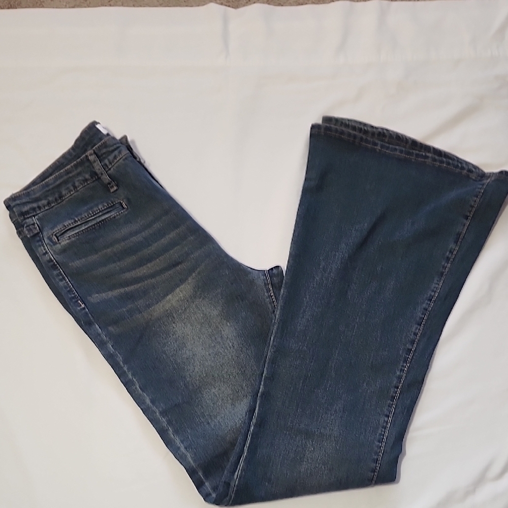 Kendall & Kylie Mid-Rise Flare Jeans - Blue - Picture 8 of 8